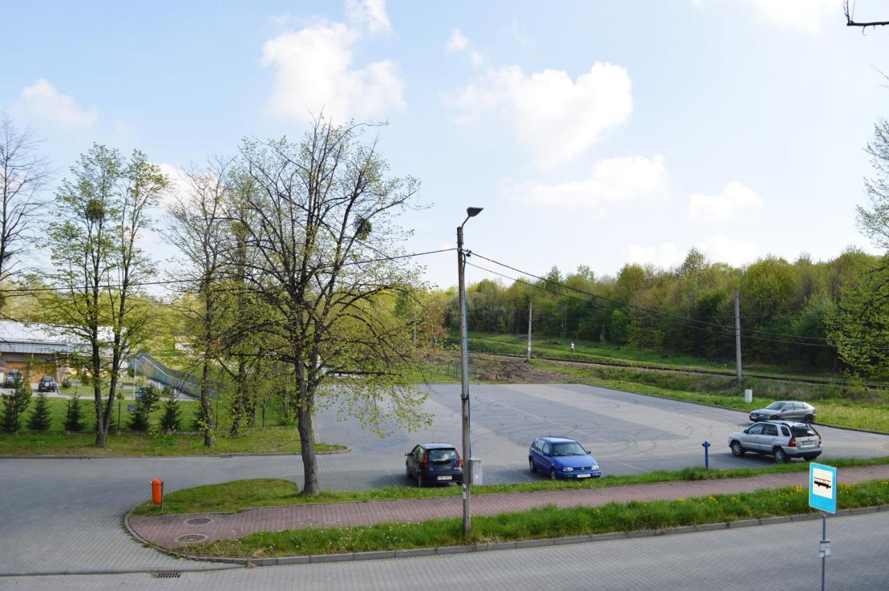 Noclegi Nad Basenem Andrychów Exterior foto